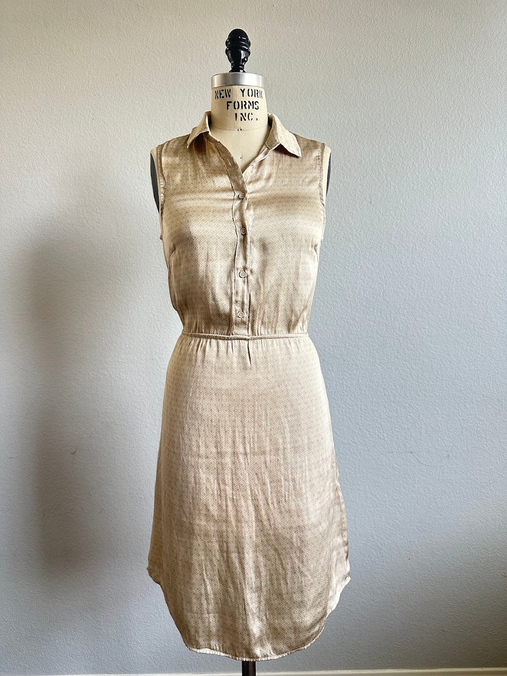 H&M Sleeveless Button Front Midi Dress Tie Waist Beige Size 4